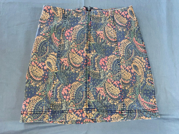 Free People Dresses & Skirts - Free People Rear Zip A-Line Short Skirt. Washed Paisley, Women's Size 2. EUC!